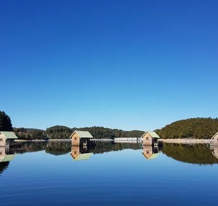 Les Chalets Flottants Des Planquettes Chalé