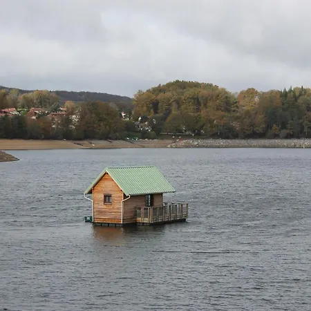 Les Chalets Flottants Des Planquettes