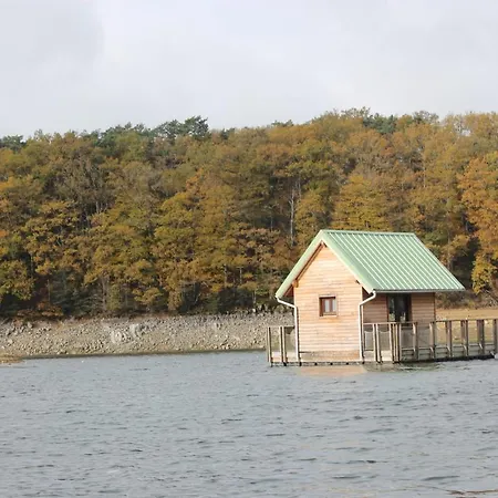 Les Chalets Flottants Des Planquettes