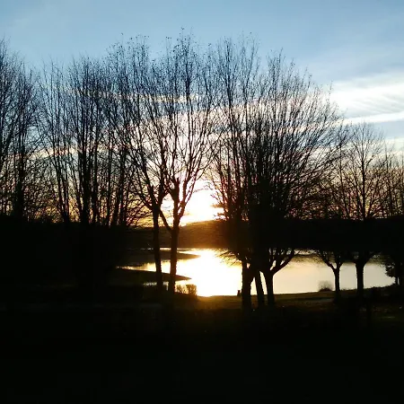 Les Chalets Flottants Des Planquettes *