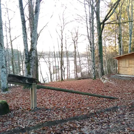 Les Chalets Flottants Des Planquettes * Saint-Etienne-Cantales