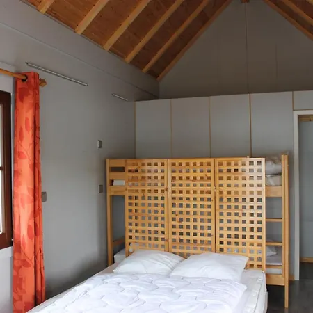 Les Chalets Flottants Des Planquettes Chalé